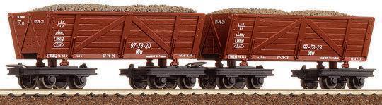 Narrow gauge Set of 2 Gondola cars loaded with potatoes<br /><a href='images/pictures/Roco/34515.jpg' target='_blank'>Full size image</a>